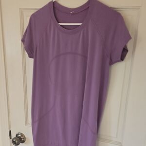 Lululemon Swiftly 2.0 Tee